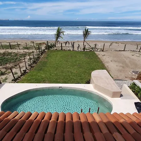 Cactus Beachfront Villa In Zihuatanejo- Pets Welcome!